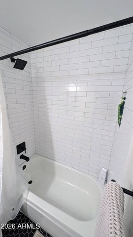 6905 E OSBORN Road D, Scottsdale, AZ 85251