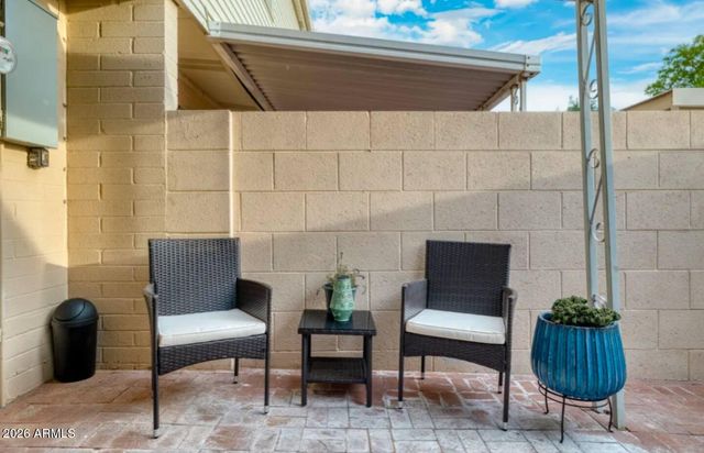 6905 E OSBORN Road D, Scottsdale, AZ 85251