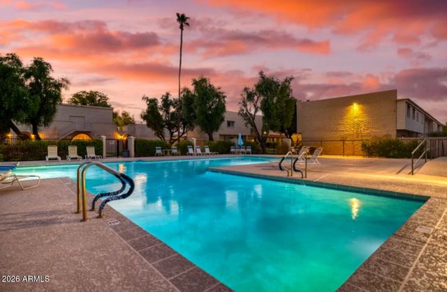 6905 E OSBORN Road D, Scottsdale, AZ 85251