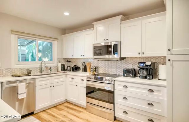 6905 E OSBORN Road D, Scottsdale, AZ 85251