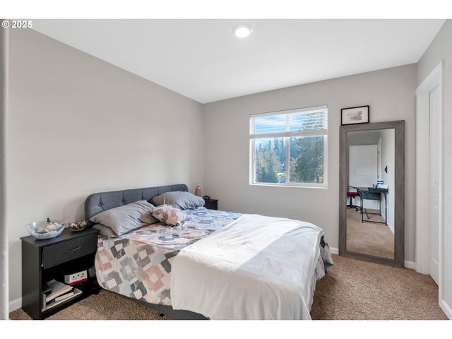 1929 Ne 100TH Cir, Vancouver, WA 98686