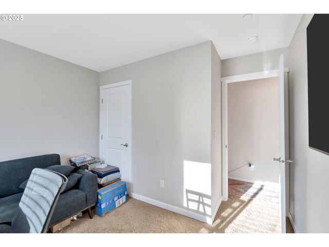 1929 Ne 100TH Cir, Vancouver, WA 98686