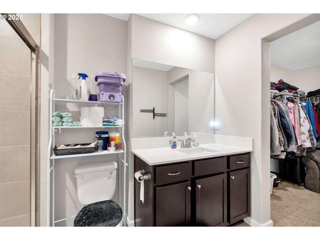 1929 Ne 100TH Cir, Vancouver, WA 98686