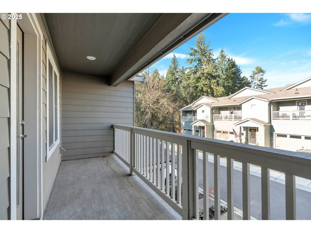 1929 Ne 100TH Cir, Vancouver, WA 98686