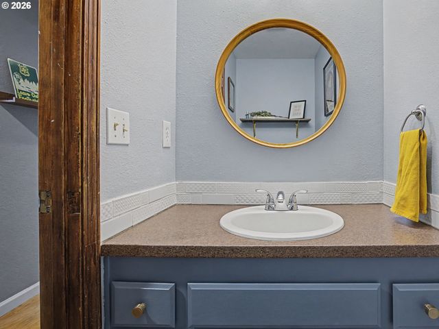 3214 Ne 29TH St, Gresham, OR 97030