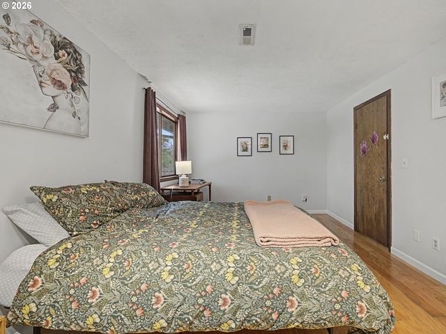 3214 Ne 29TH St, Gresham, OR 97030