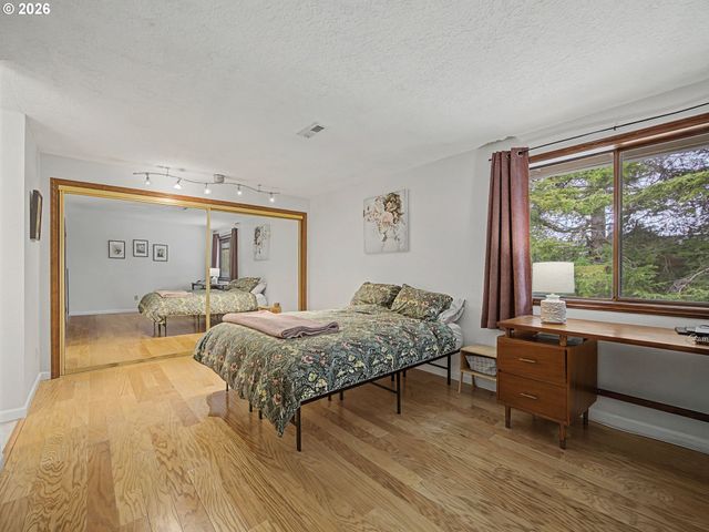 3214 Ne 29TH St, Gresham, OR 97030