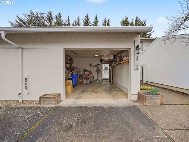 3214 Ne 29TH St, Gresham, OR 97030
