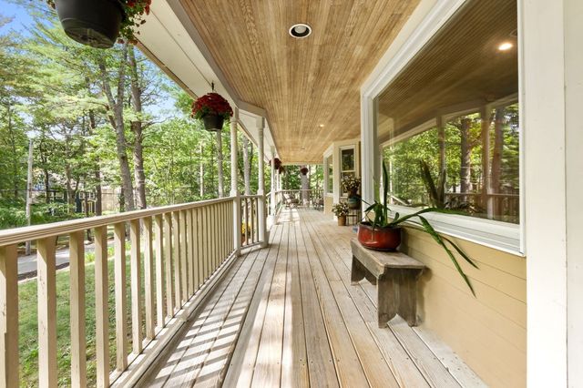 64 Leslie Rd, Rowley, MA 01969