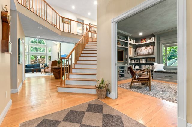 64 Leslie Rd, Rowley, MA 01969