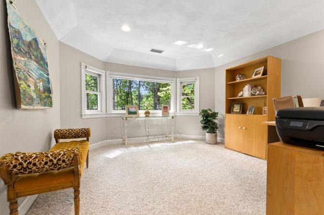 64 Leslie Rd, Rowley, MA 01969