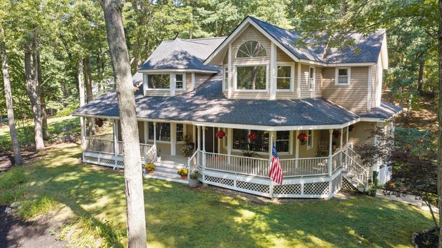 64 Leslie Rd, Rowley, MA 01969