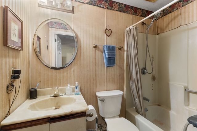 365 Washington St 3, Norwood, MA 02062