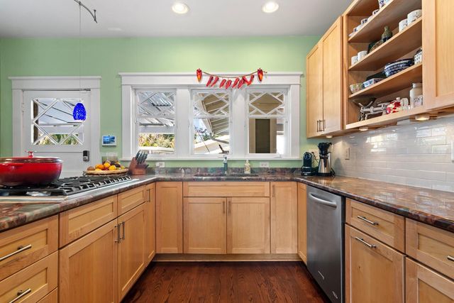 1027 S DAKOTA AVENUE, Tampa, FL 33606