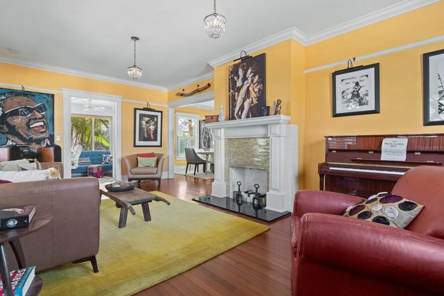 1027 S DAKOTA AVENUE, Tampa, FL 33606