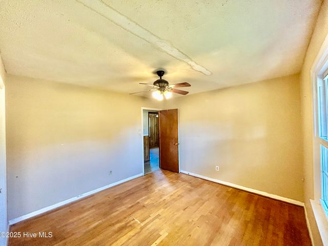 1918 Us 74 E Highway, Hamlet, NC 28345