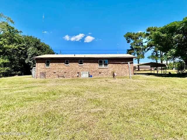 1918 Us 74 E Highway, Hamlet, NC 28345