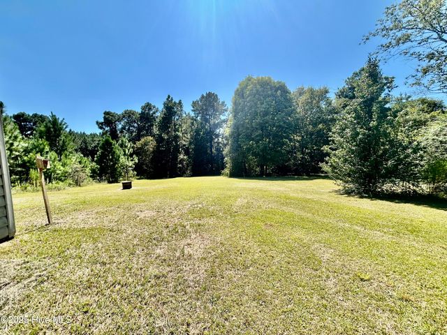 1918 Us 74 E Highway, Hamlet, NC 28345