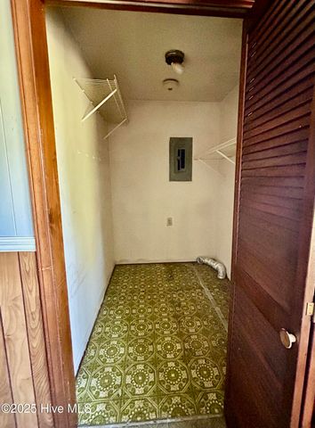 1918 Us 74 E Highway, Hamlet, NC 28345