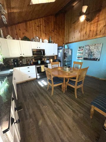 764 W Hinshaw Drive, Nineveh, IN 46164