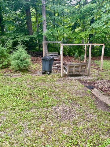 764 W Hinshaw Drive, Nineveh, IN 46164