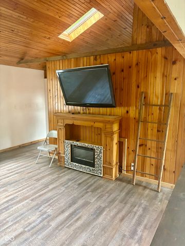 764 W Hinshaw Drive, Nineveh, IN 46164