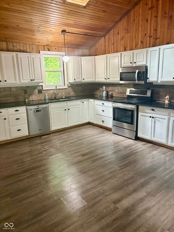 764 W Hinshaw Drive, Nineveh, IN 46164