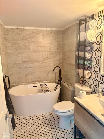 764 W Hinshaw Drive, Nineveh, IN 46164