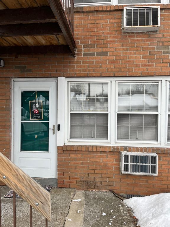 274 Hooker Avenue L2, Poughkeepsie, NY 12603