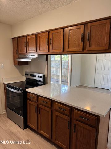 3405 Woodbine Cove, Horn Lake, MS 38637