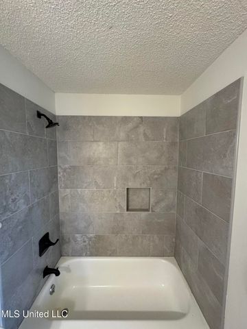 3405 Woodbine Cove, Horn Lake, MS 38637