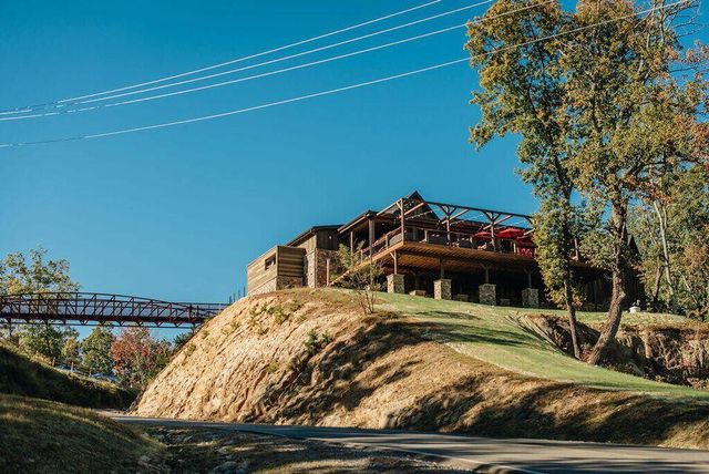 985 Sunset Circle, Jasper, TN 37347