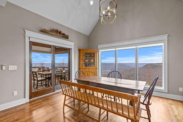 985 Sunset Circle, Jasper, TN 37347