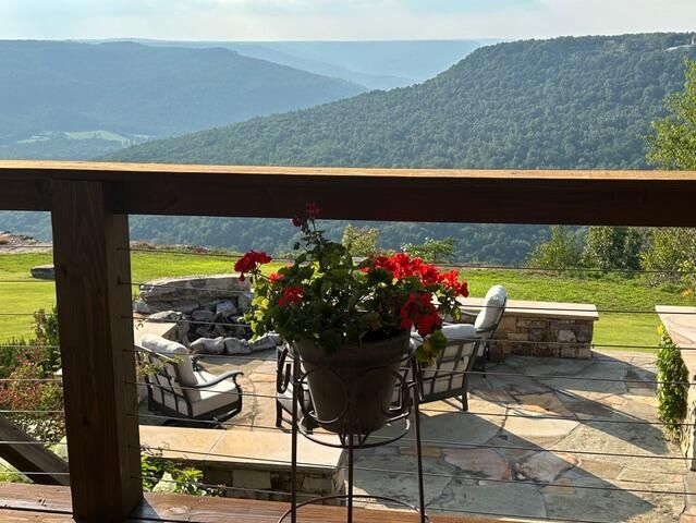 985 Sunset Circle, Jasper, TN 37347