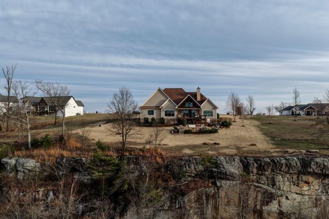 985 Sunset Circle, Jasper, TN 37347