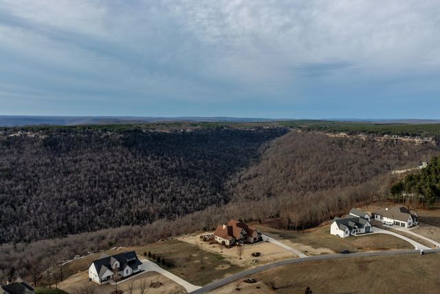 985 Sunset Circle, Jasper, TN 37347