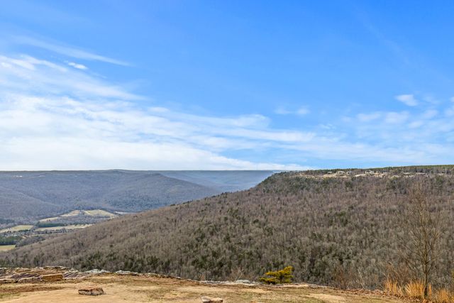 985 Sunset Circle, Jasper, TN 37347