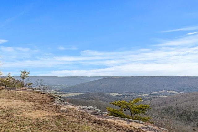 985 Sunset Circle, Jasper, TN 37347