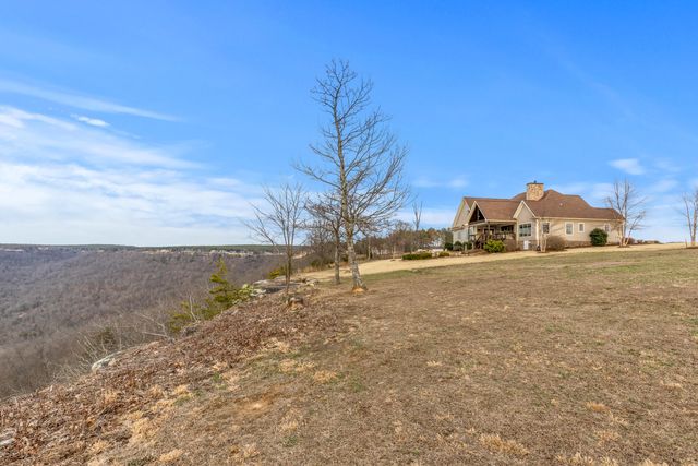 985 Sunset Circle, Jasper, TN 37347
