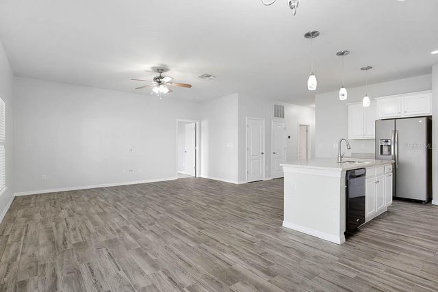 8614 TURNSTONE SHORE LANE, Riverview, FL 33578