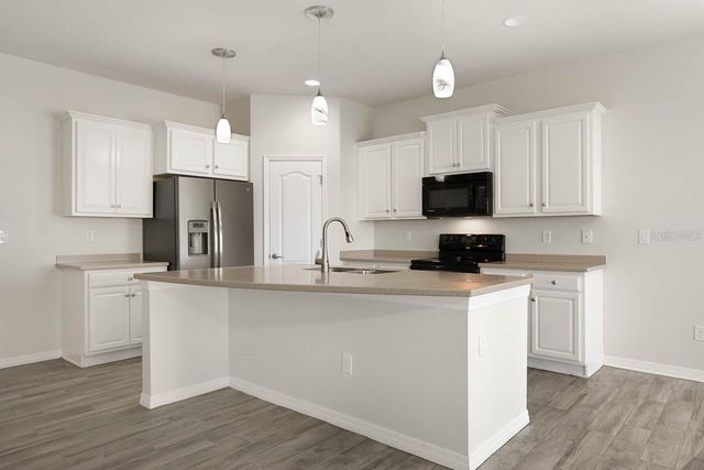 8614 TURNSTONE SHORE LANE, Riverview, FL 33578