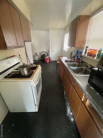 17861 Annott Street, Detroit, MI 48205