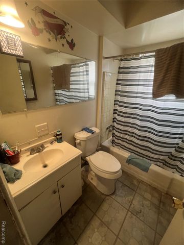 17861 Annott Street, Detroit, MI 48205