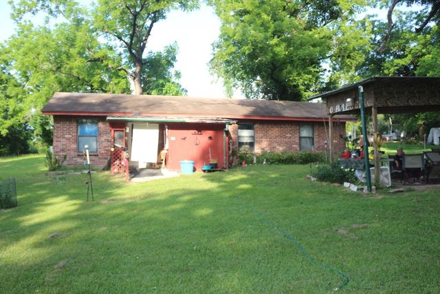 30 Moss Hill Lane, Point Blank, TX 77364