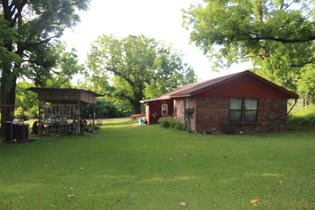 30 Moss Hill Lane, Point Blank, TX 77364