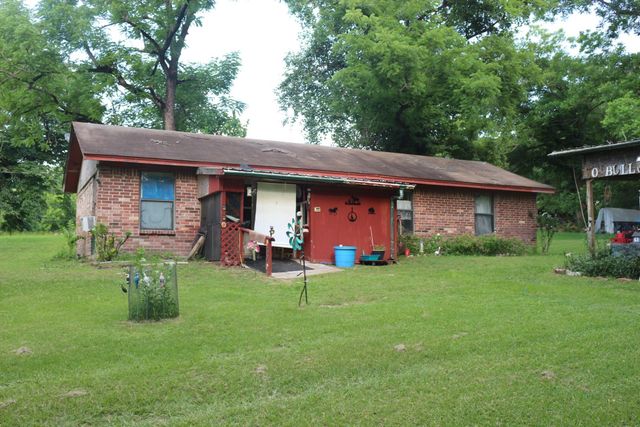 30 Moss Hill Lane, Point Blank, TX 77364