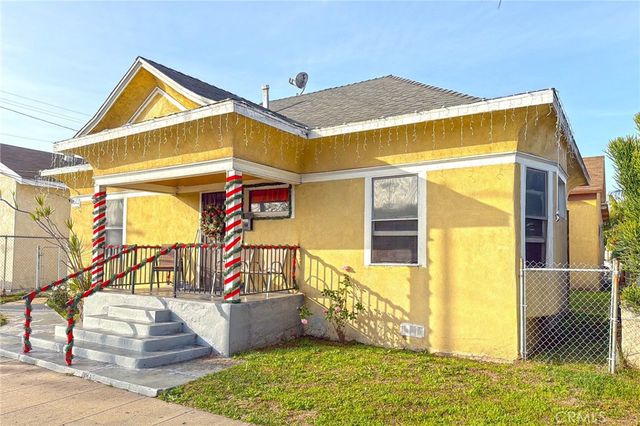 1207 Bay View, Wilmington, CA 90744