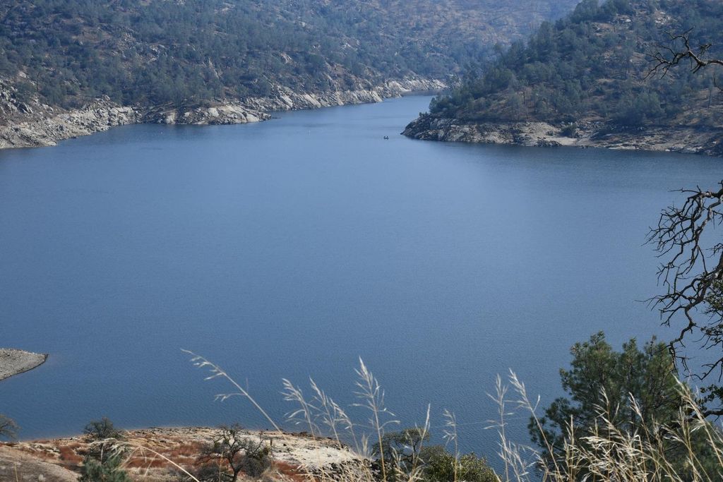 102 Hidden Lake Boulevard, Friant, CA 93653