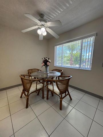 3000 SPRINGDALE Boulevard 316, Palm Springs, FL 33461
