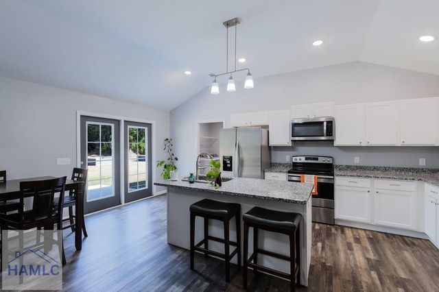 650 Linden Drive, Jesup, GA 31545